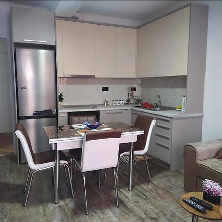 Apartament #1 Modern 1Br With Balcony In Up-And-Coming Hip Area Tirana Zewnętrze zdjęcie