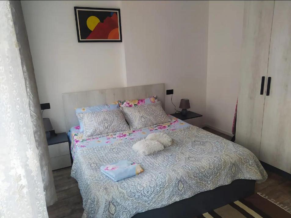 Apartament #1 Modern 1Br With Balcony In Up-And-Coming Hip Area Tirana Zewnętrze zdjęcie