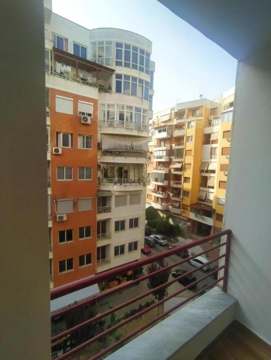 Apartament #1 Modern 1Br With Balcony In Up-And-Coming Hip Area Tirana Zewnętrze zdjęcie